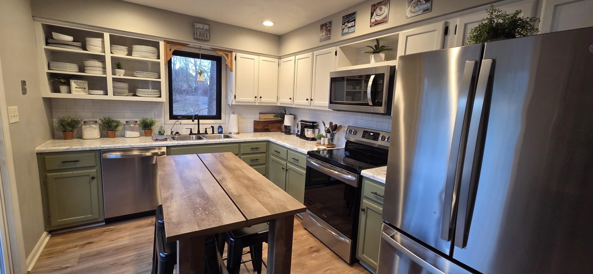 1085 Azalea DR - Photo 8