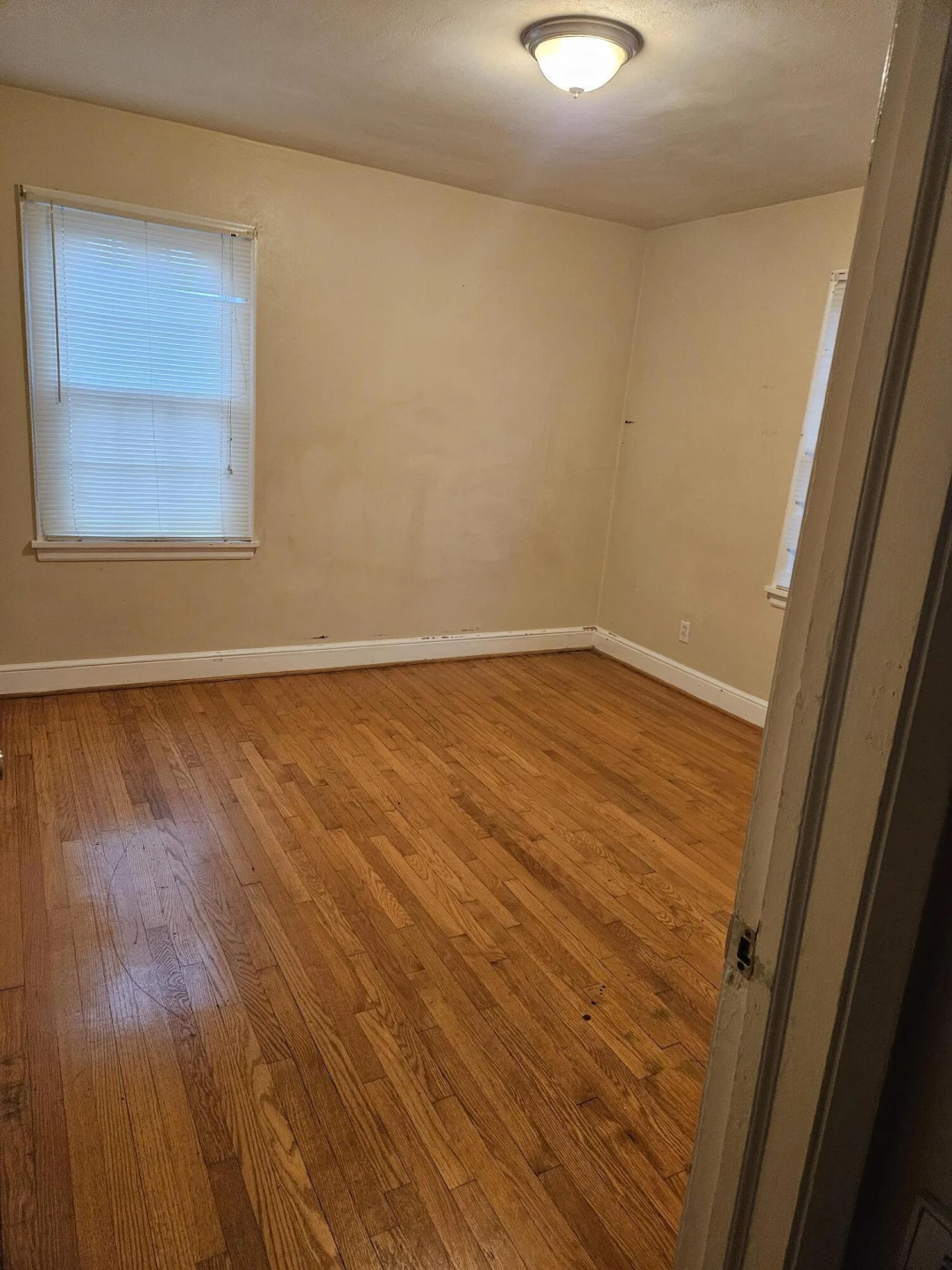 2718 Meadowview DR NW - Photo 6