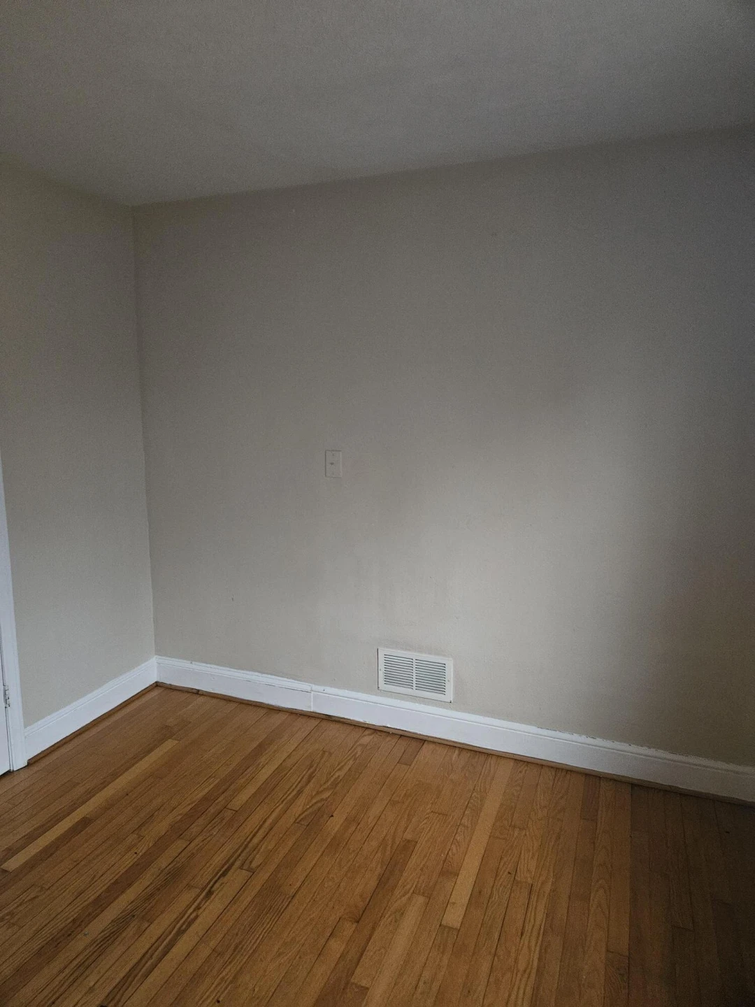 2718 Meadowview DR NW - Photo 8