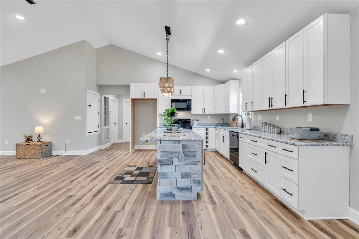 107 Ridge DR - Photo 8