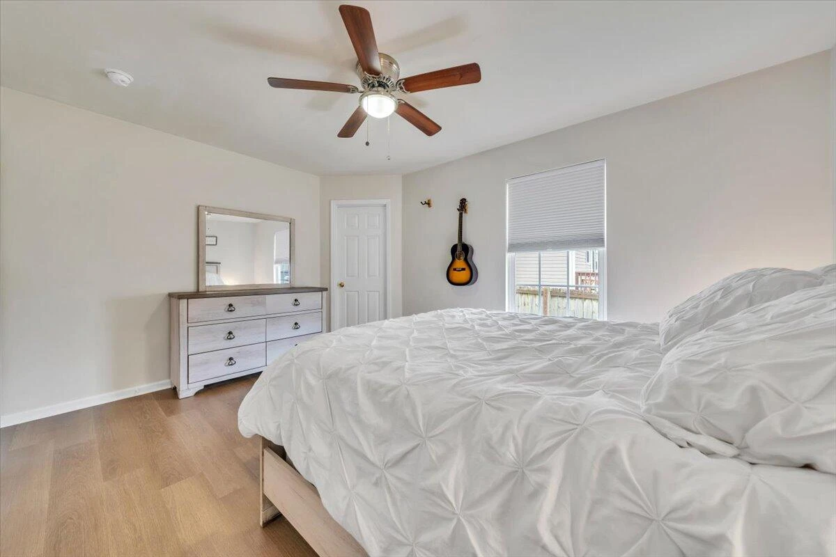 920 Mohawk AVE NE - Photo 11
