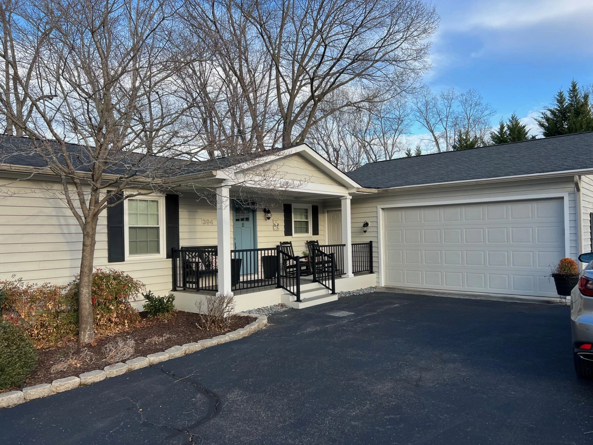 394 Long Island DR
