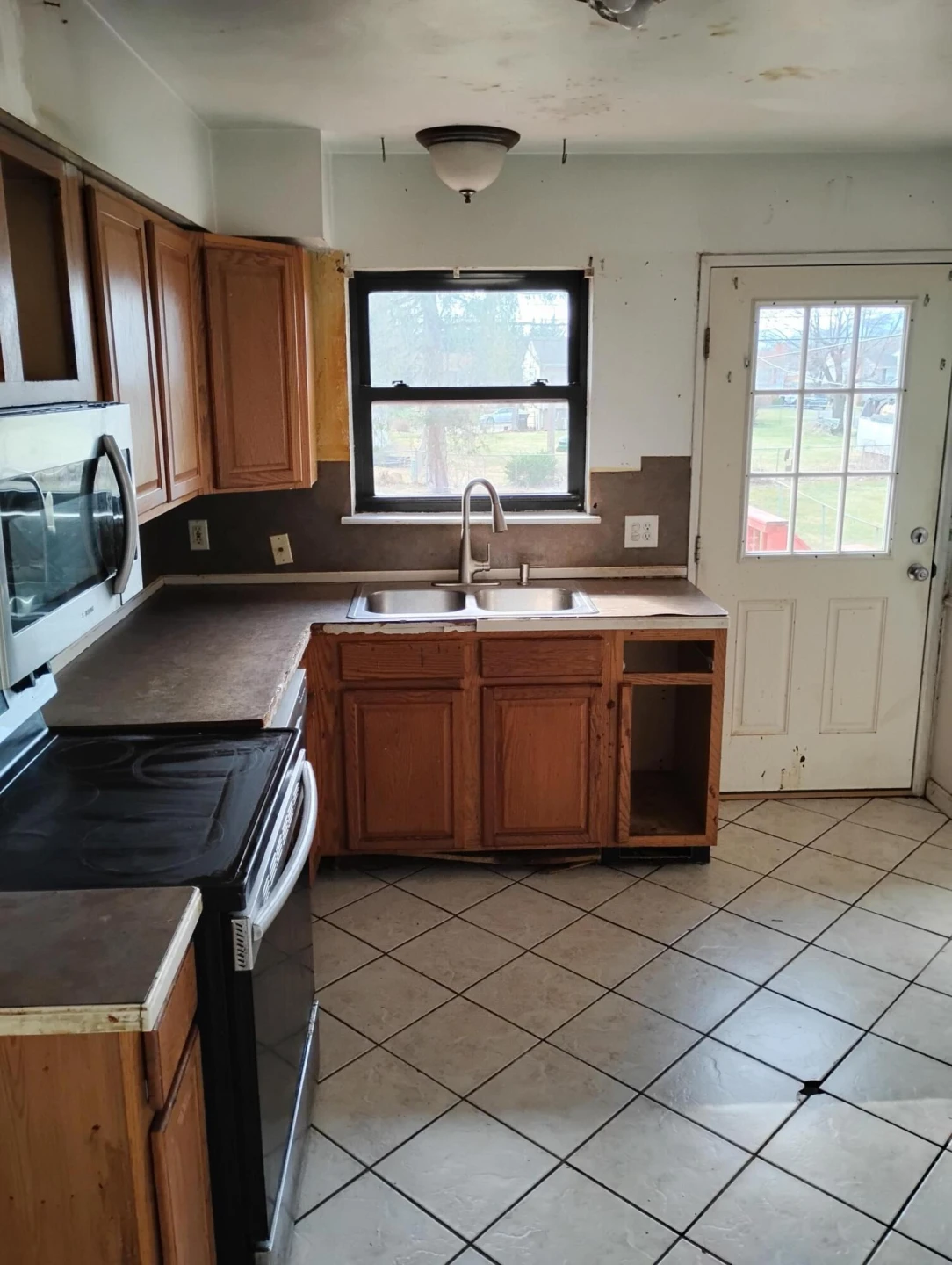 5644 Meadowcrest ST - Photo 8