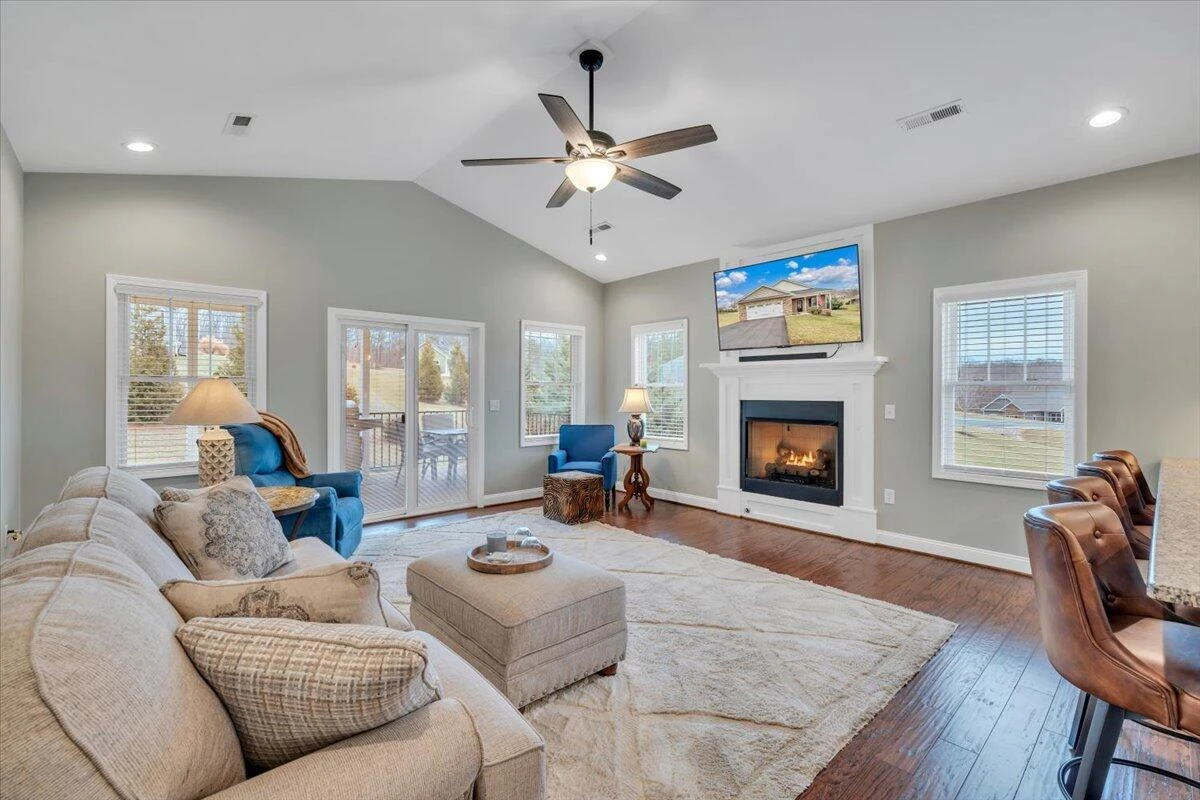 341 Bermuda DR - Photo 32