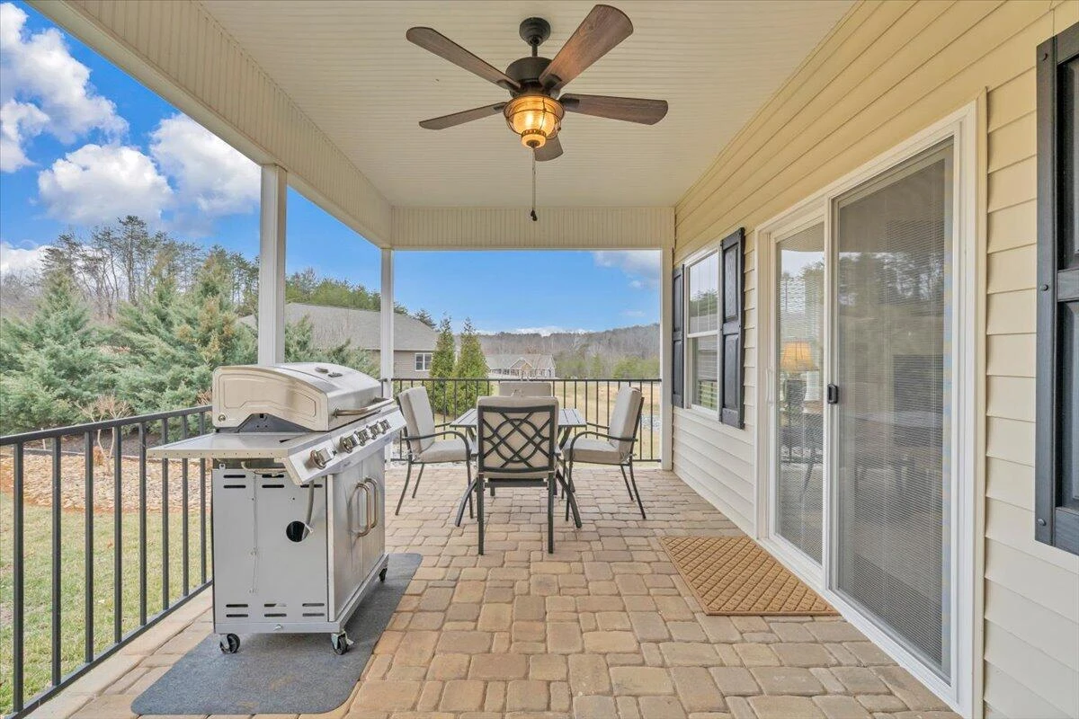 341 Bermuda DR - Photo 45