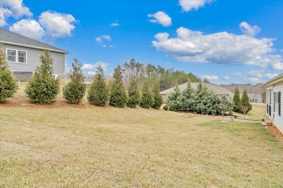 341 Bermuda DR - Photo 46