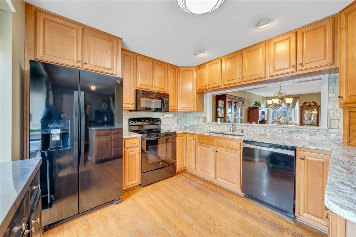 4910 Hunting Hills CIR - Photo 8