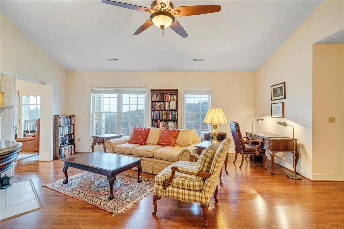 4444 Pheasant Ridge RD SW #405 - Photo 11