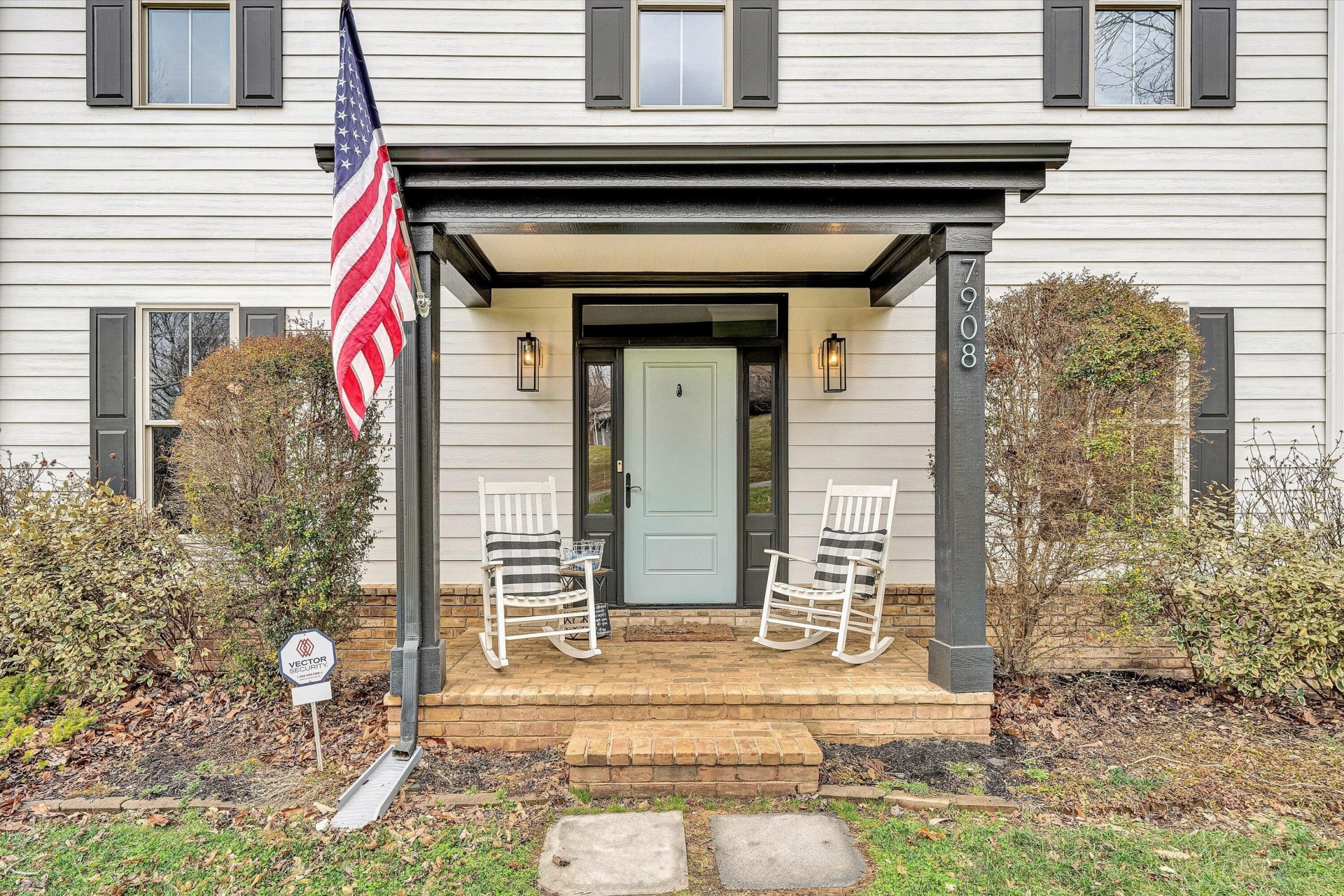 7908 Forest Creek DR - Photo 4