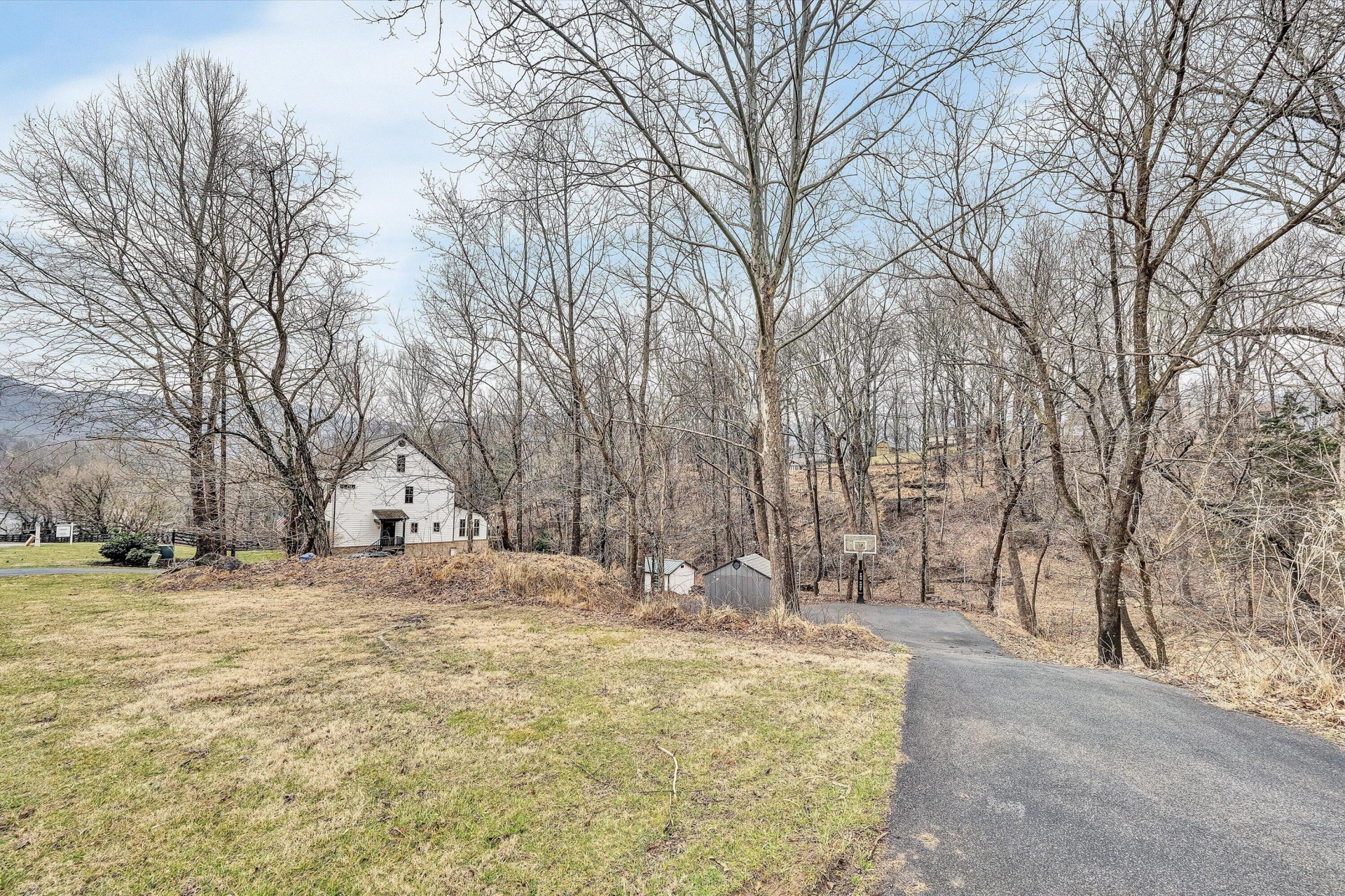 7908 Forest Creek DR - Photo 64