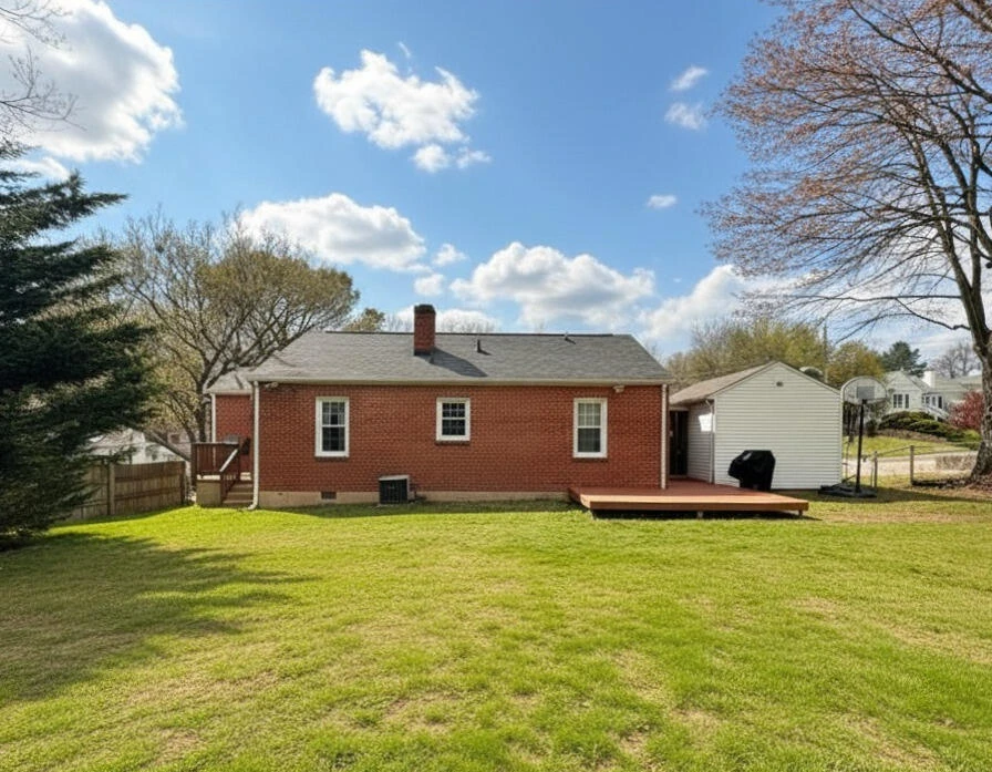 3014 Fleetwood AVE SW - Photo 10