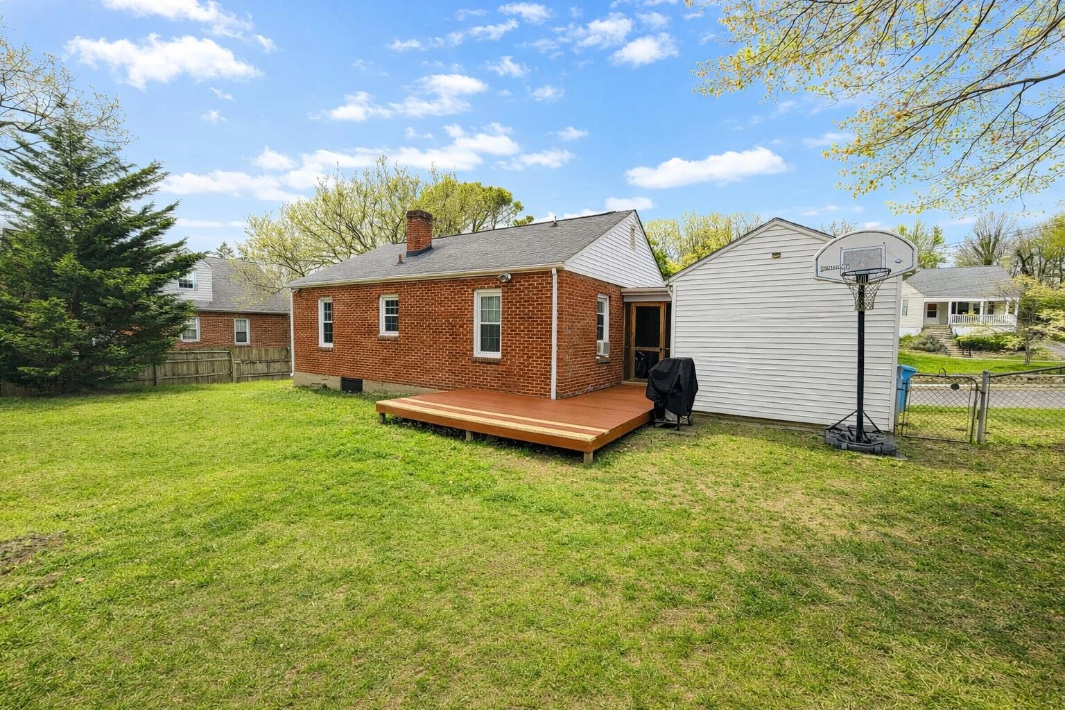 3014 Fleetwood AVE SW - Photo 12