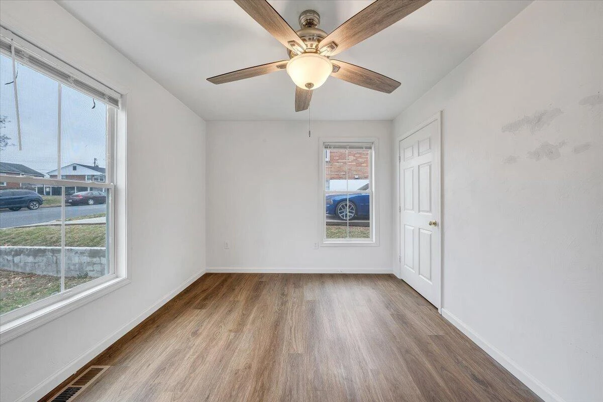 1305 22Nd ST NW - Photo 15
