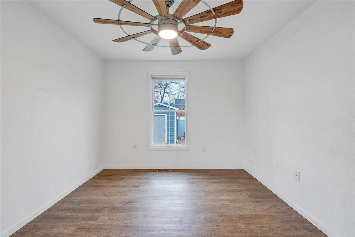 1305 22Nd ST NW - Photo 18