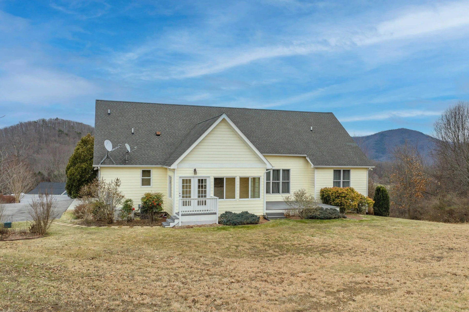 120 Spring Ridge LN - Photo 10