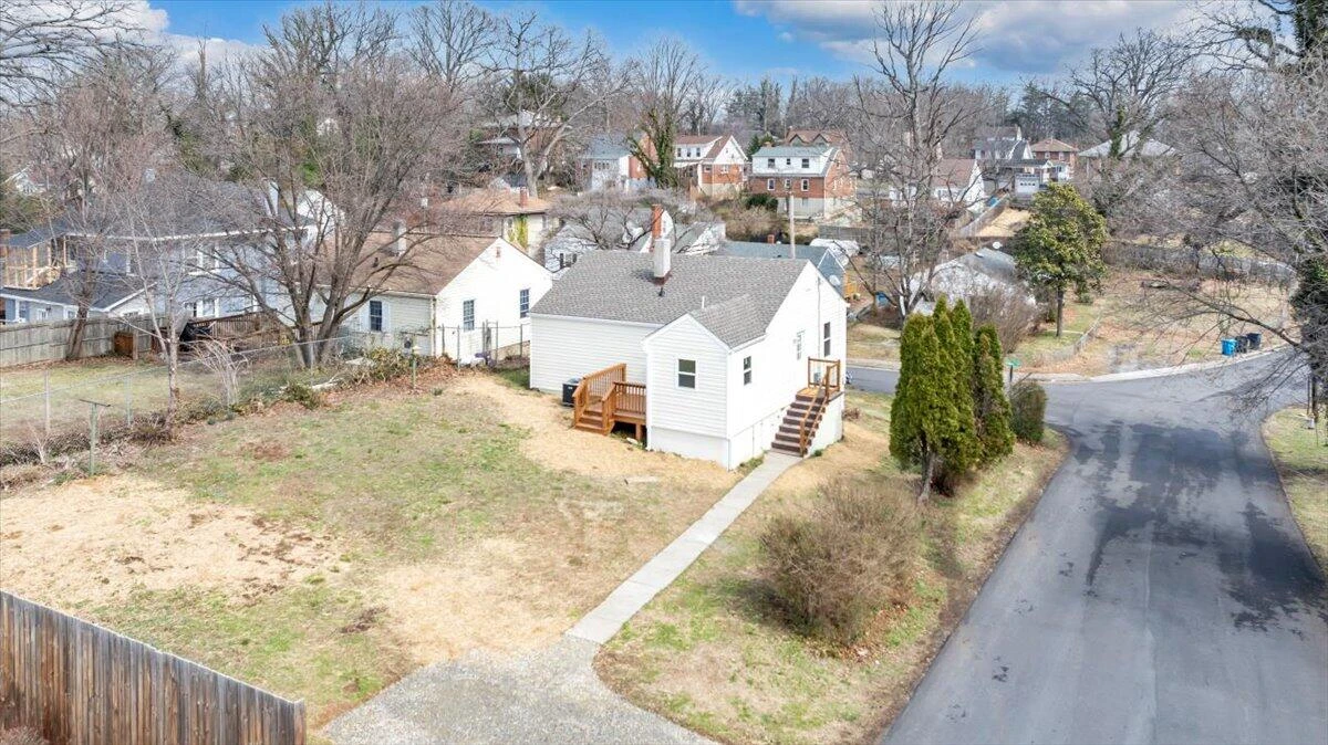 2002 Wayne ST NE - Photo 44