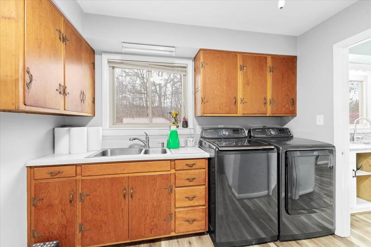 6742 Upper Craigs Creek RD - Photo 22