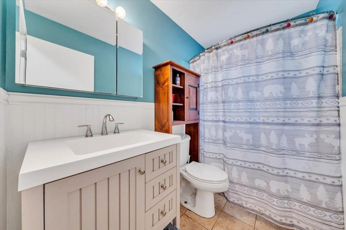 1122 Stratford DR - Photo 23