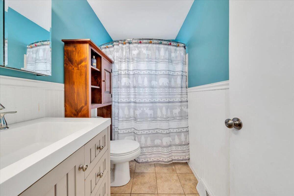 1122 Stratford DR - Photo 24