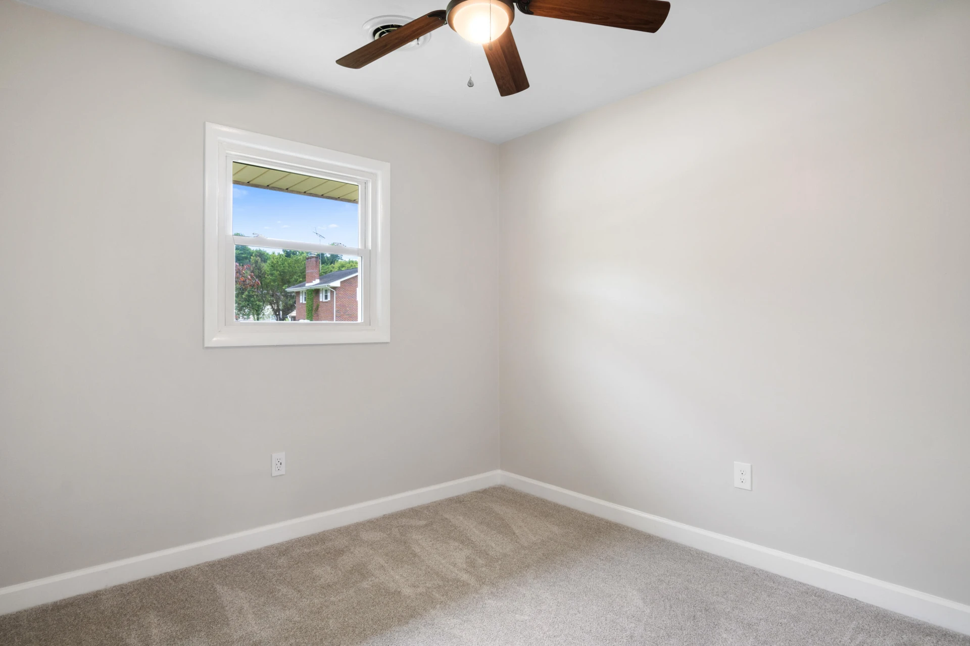 6890 Riverbend DR - Photo 23