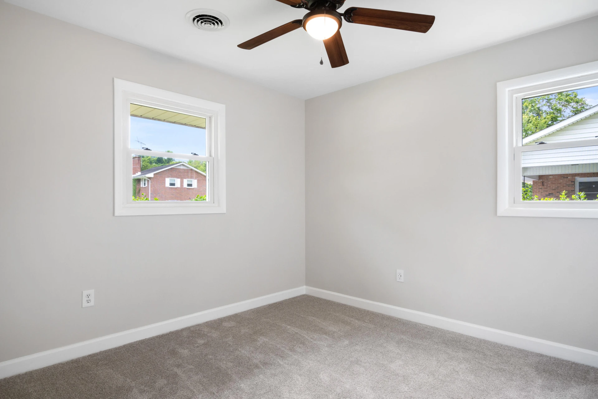 6890 Riverbend DR - Photo 25