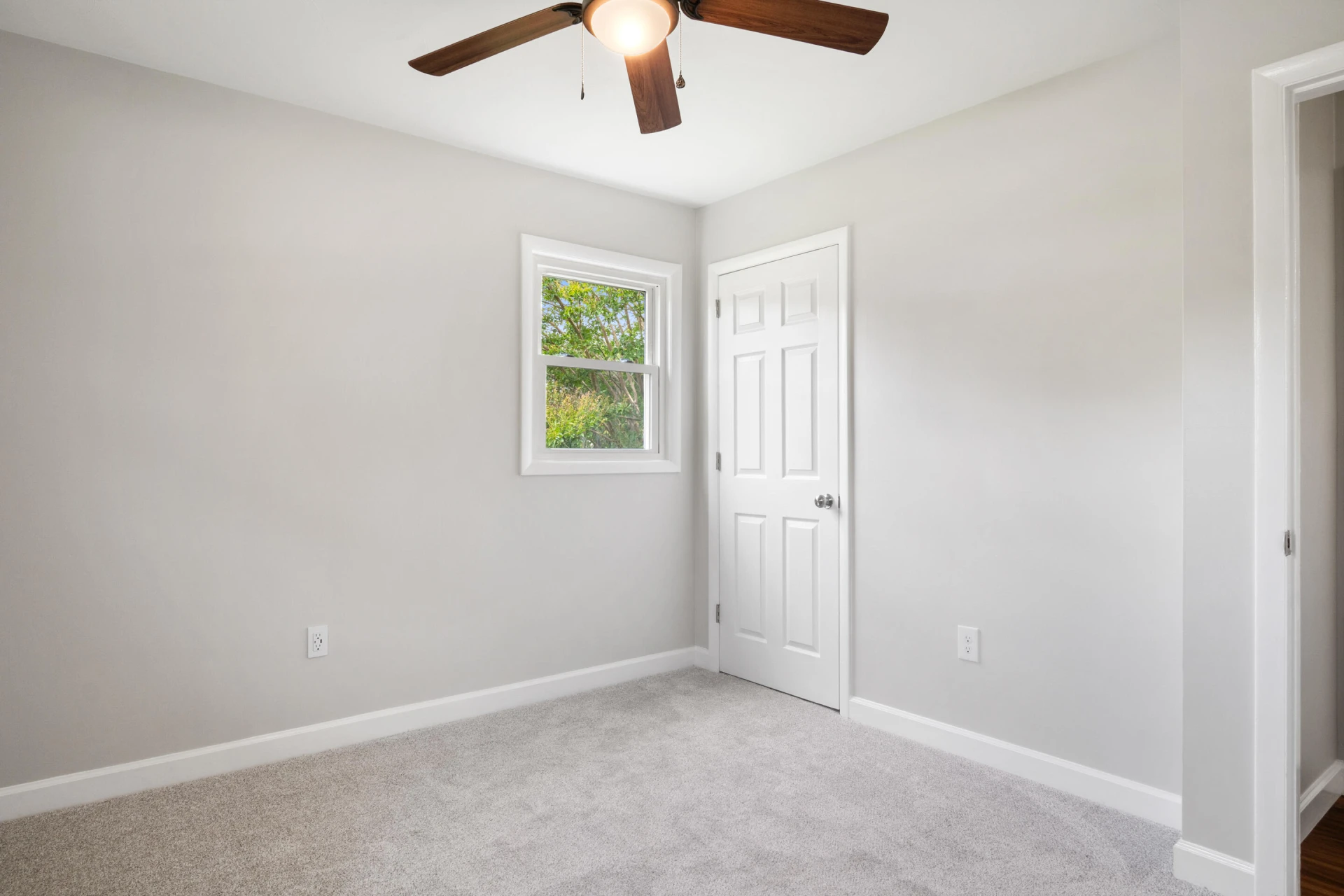 6890 Riverbend DR - Photo 26