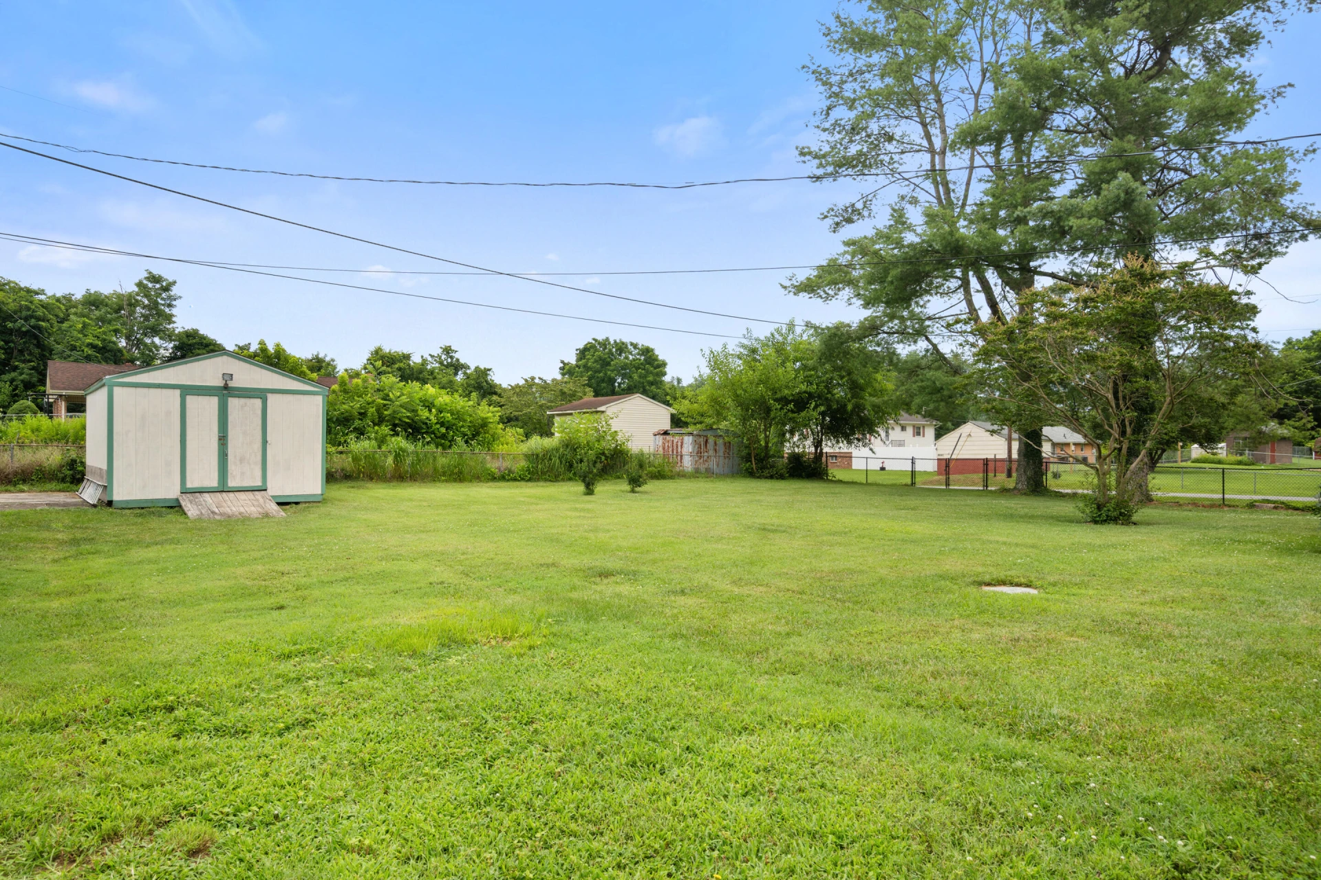 6890 Riverbend DR - Photo 43