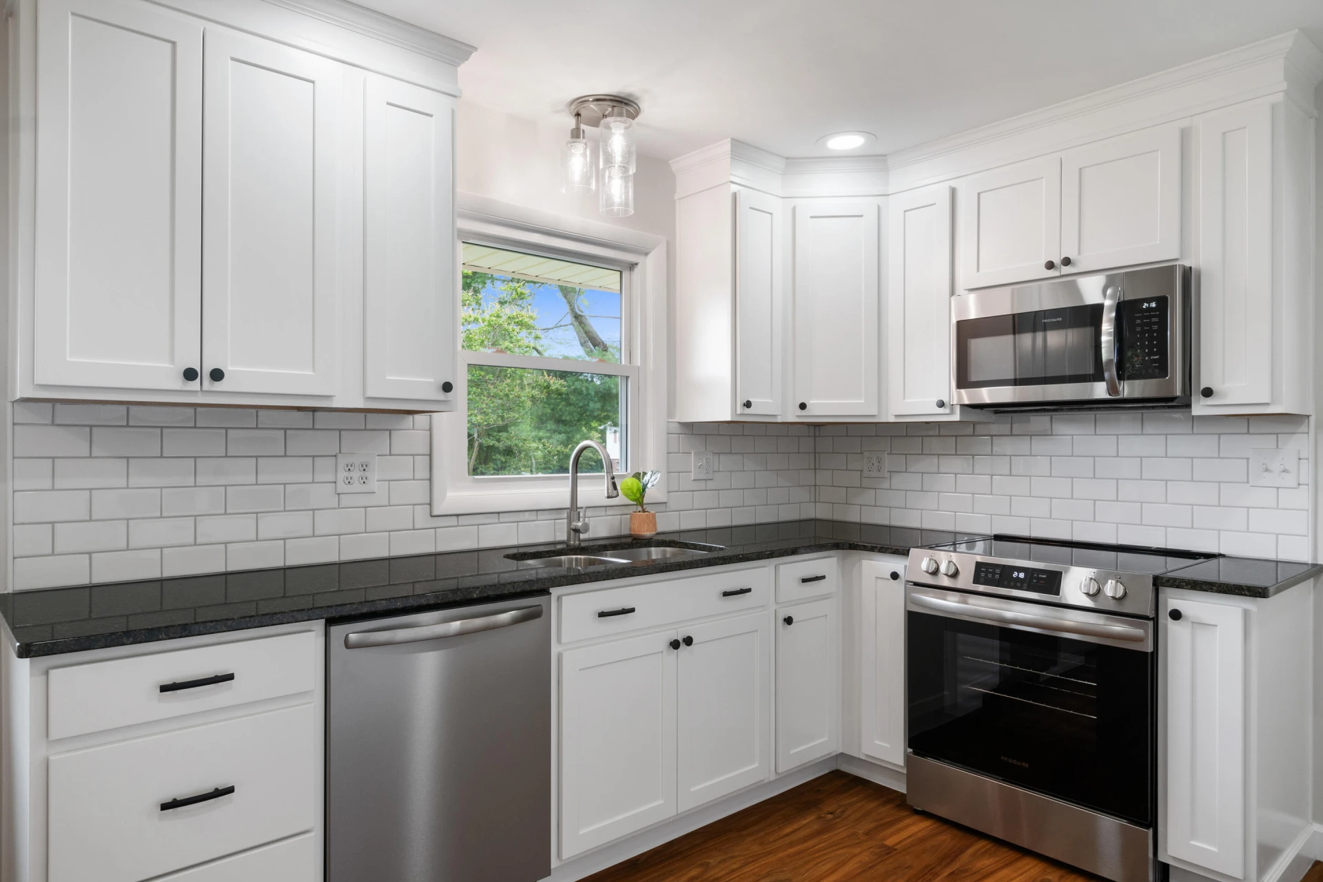 6890 Riverbend DR - Photo 6
