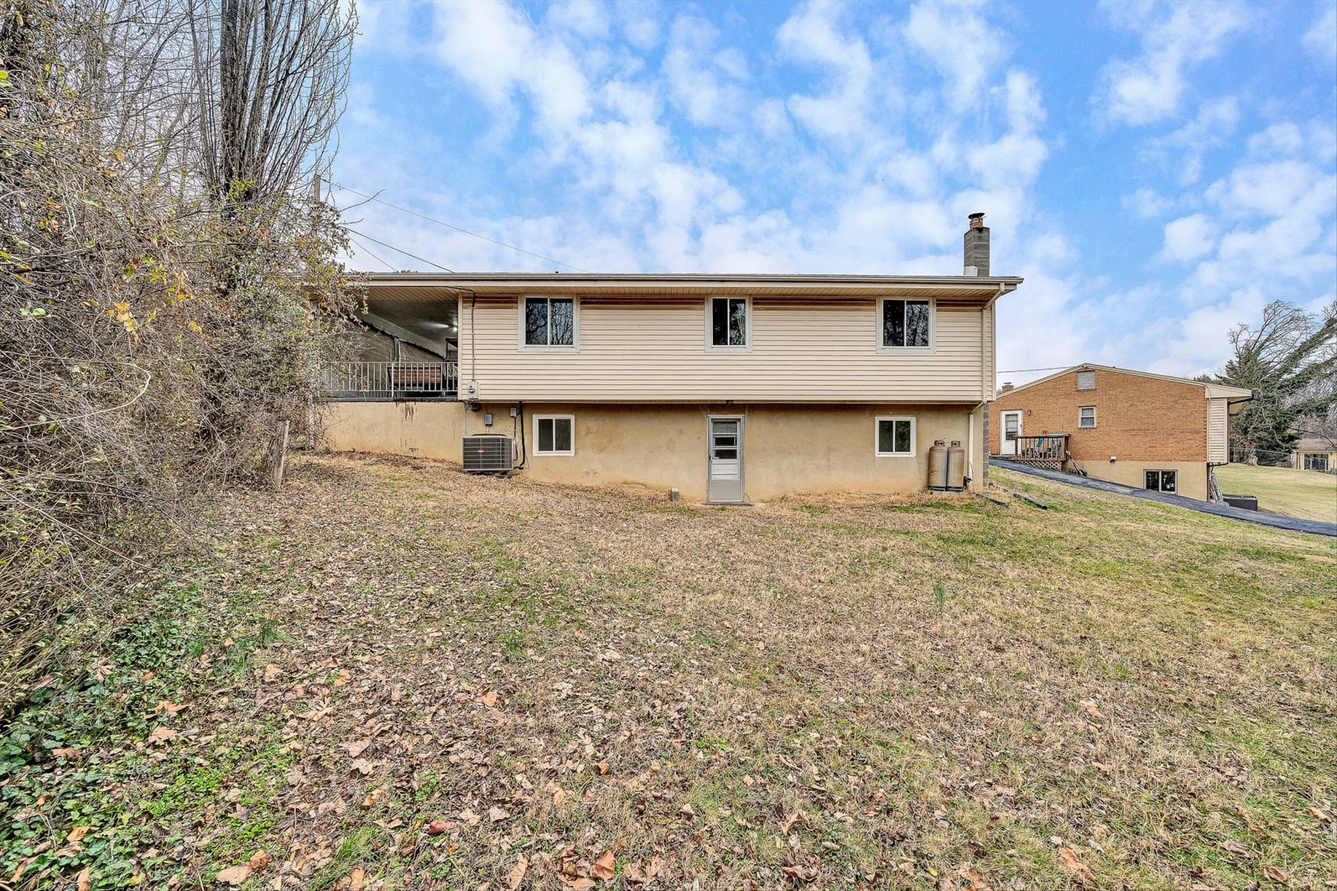 938 Hedgewood DR NW - Photo 38