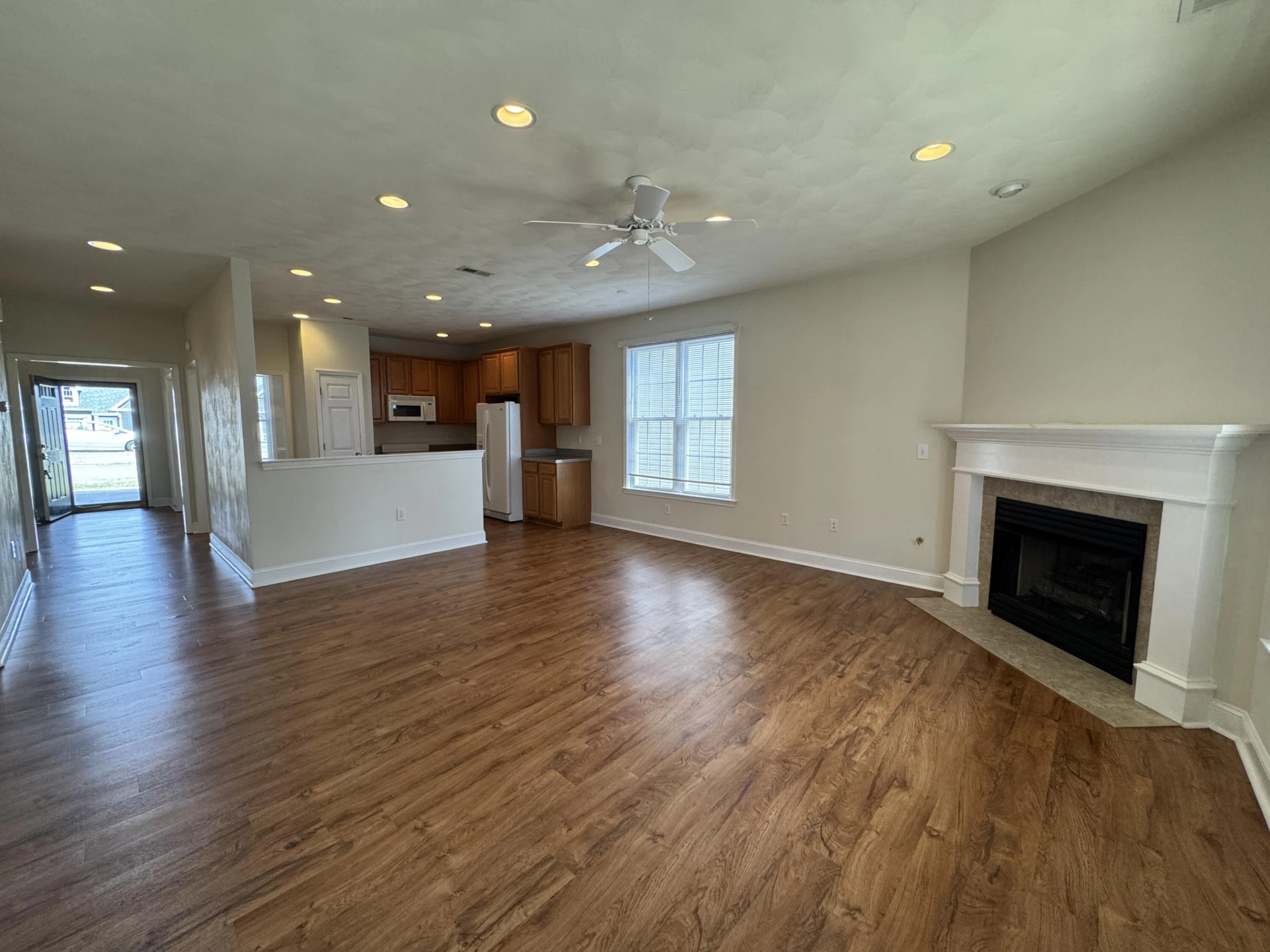 414 Kimball AVE - Photo 10