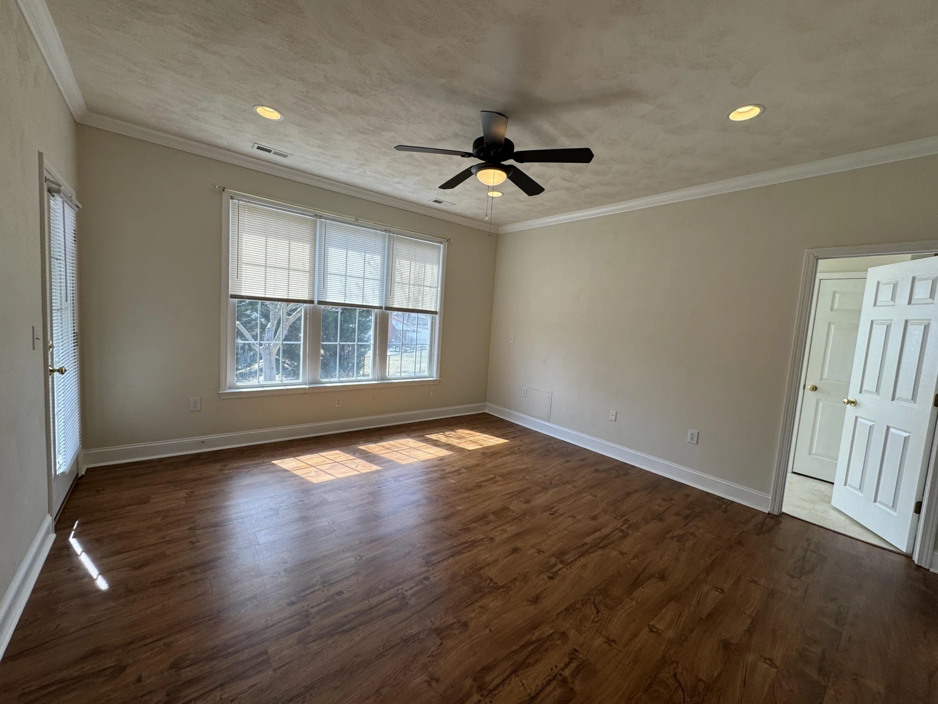 414 Kimball AVE - Photo 17