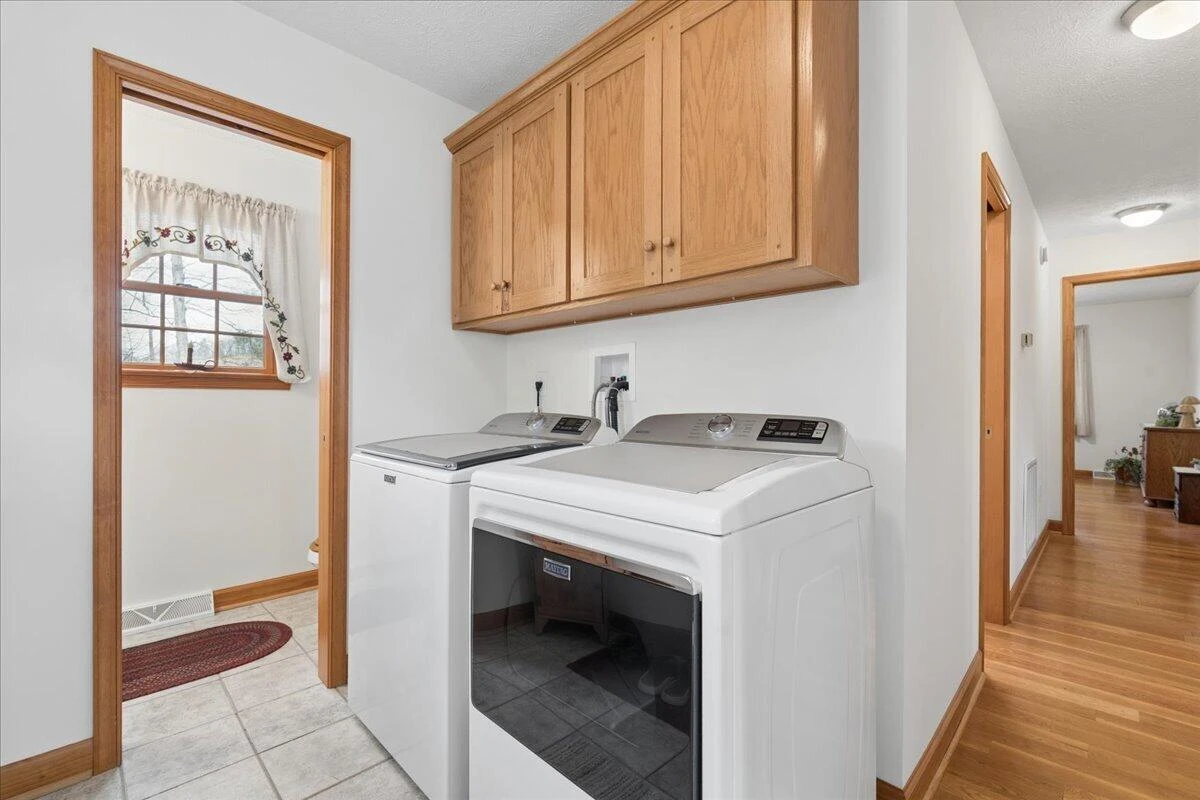 2064 Parker RD - Photo 20
