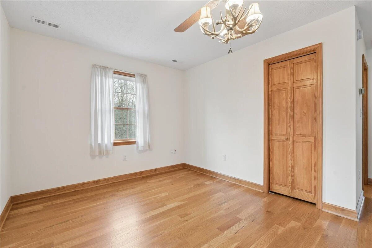 2064 Parker RD - Photo 23