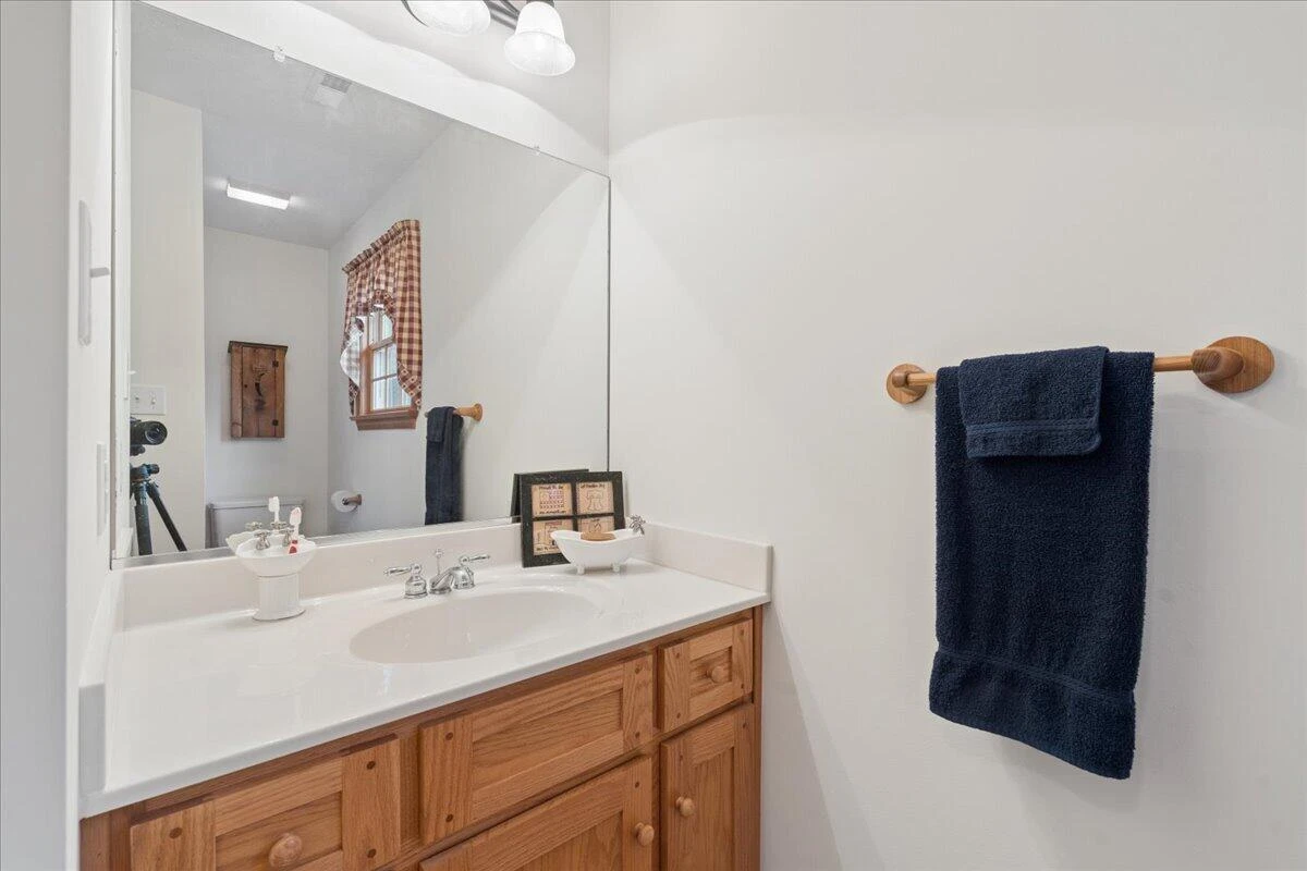 2064 Parker RD - Photo 28