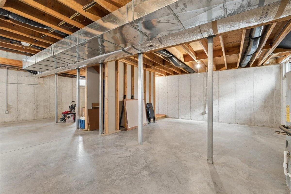 2064 Parker RD - Photo 31