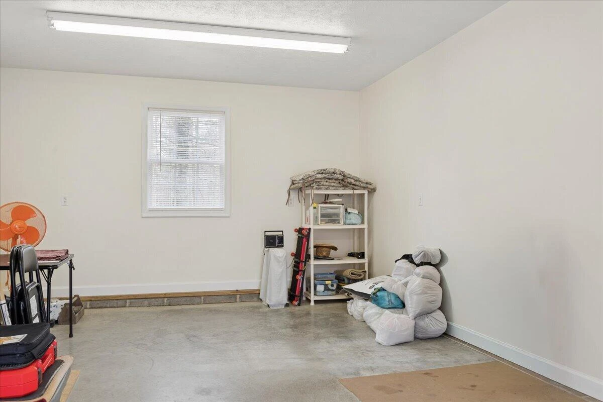 2064 Parker RD - Photo 33