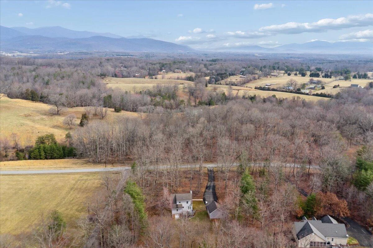 2064 Parker RD - Photo 38