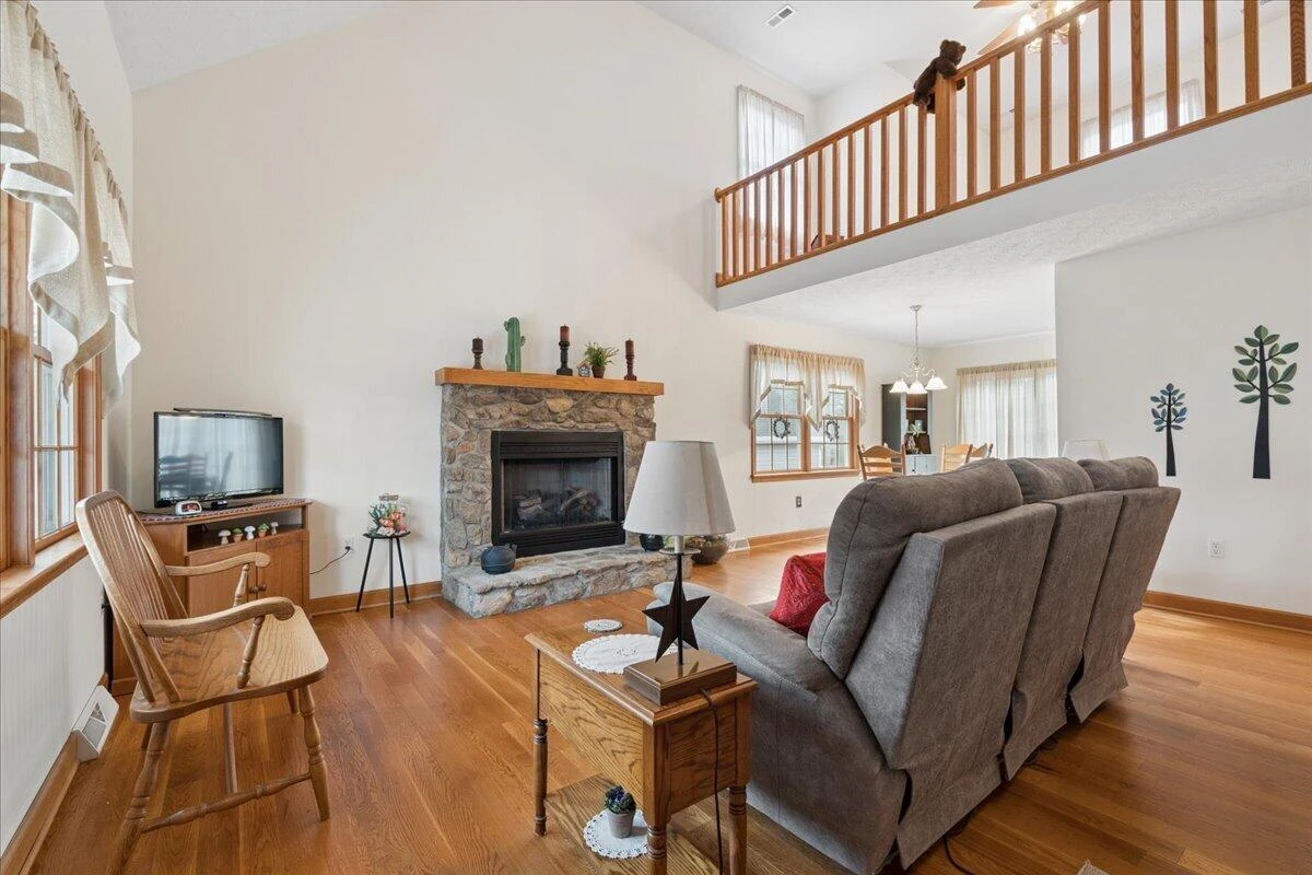 2064 Parker RD - Photo 6