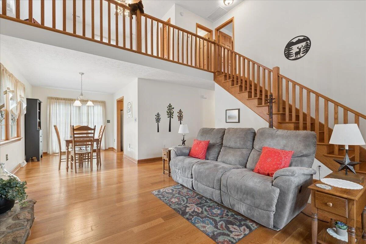 2064 Parker RD - Photo 7
