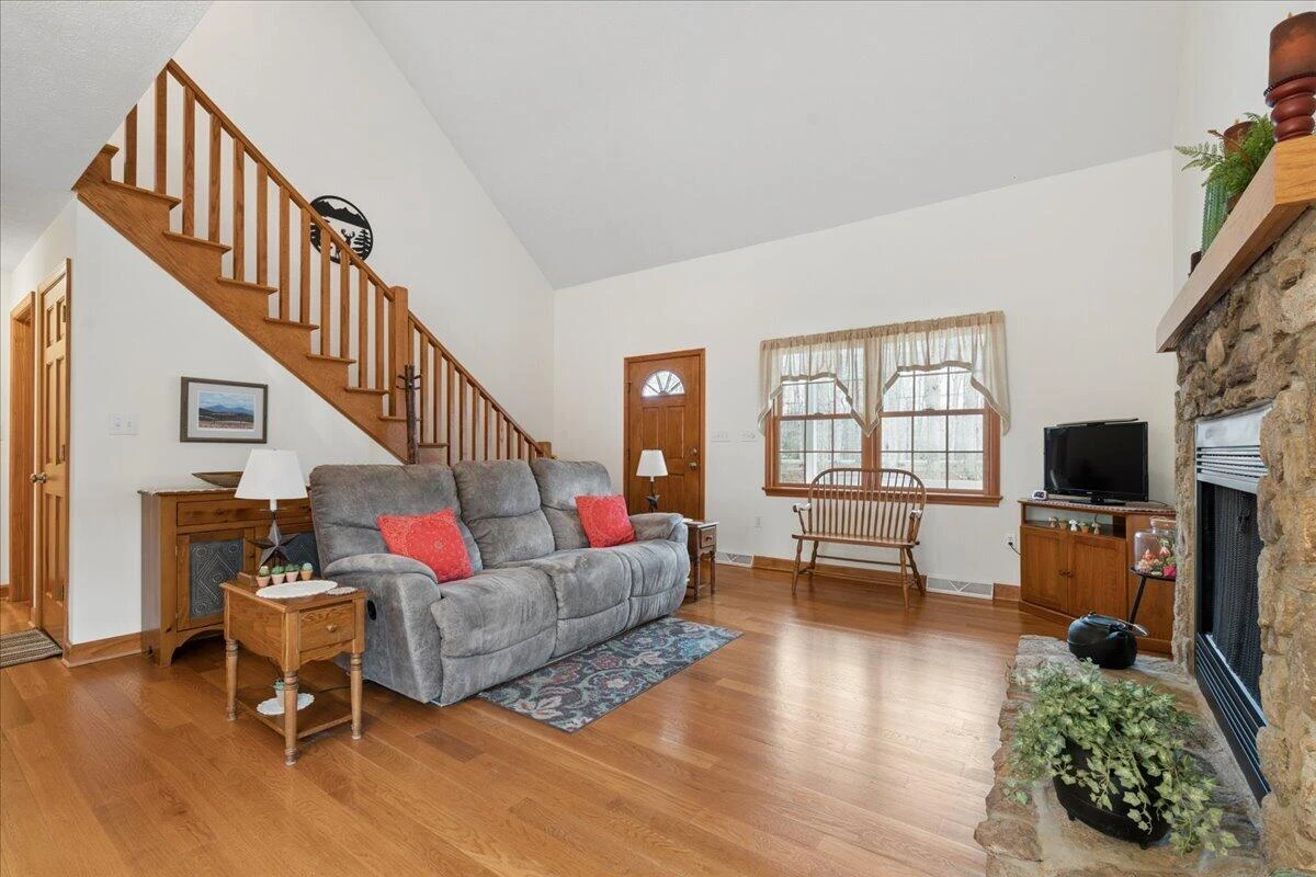 2064 Parker RD - Photo 8