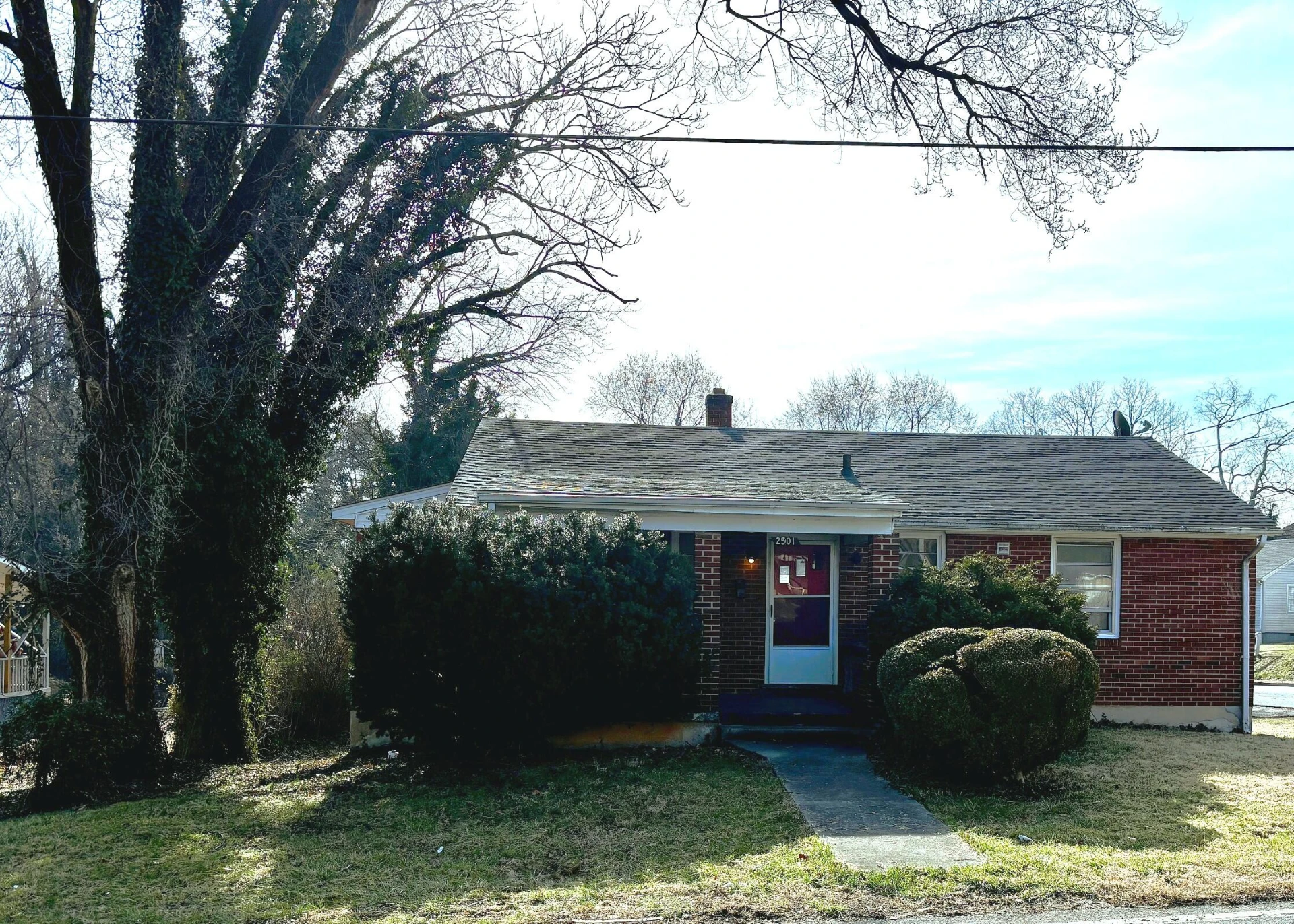 2501 Liberty RD NW