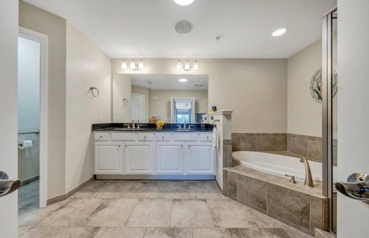 100 Bridgewater Pointe PL #403 - Photo 15