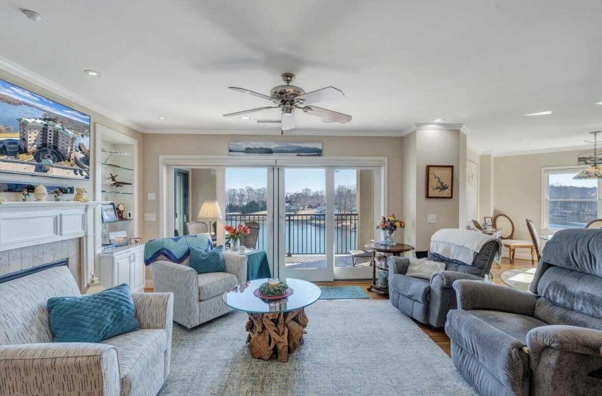 100 Bridgewater Pointe PL #403 - Photo 2