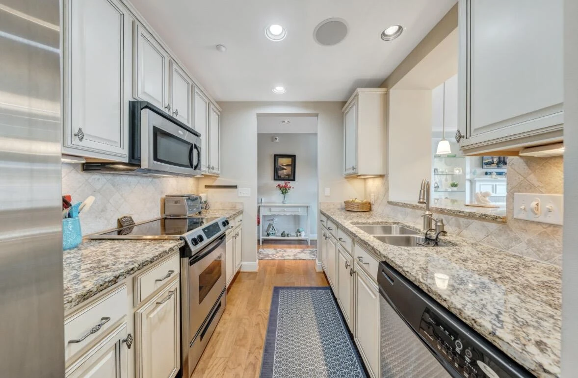 100 Bridgewater Pointe PL #403 - Photo 7