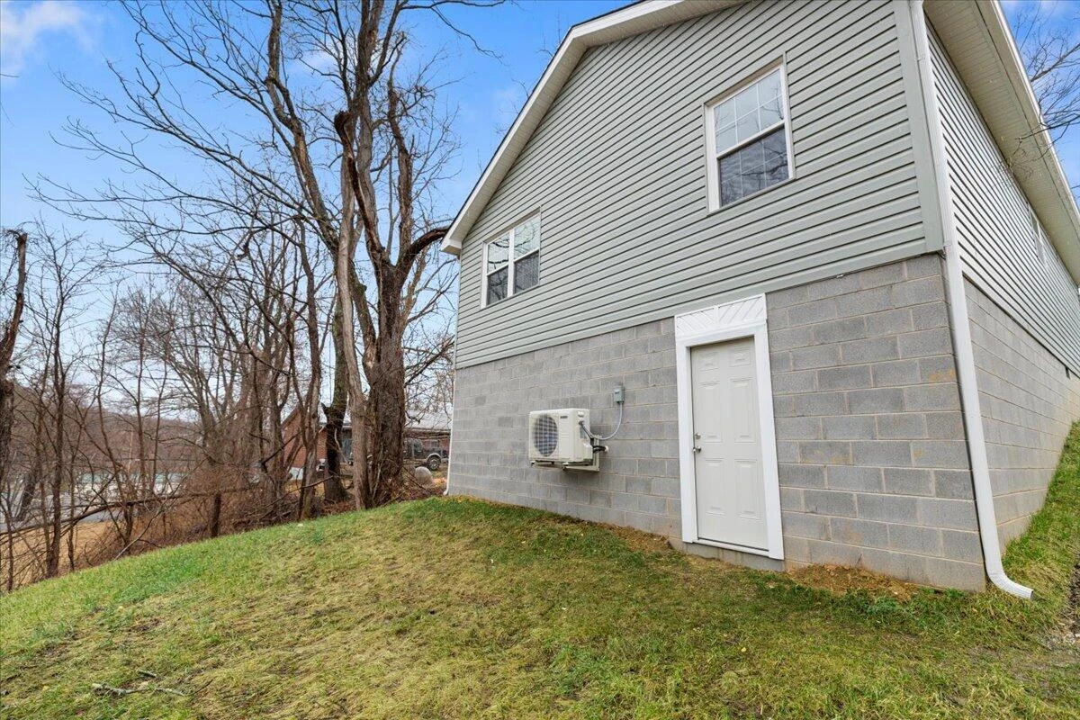 127 State - Photo 33