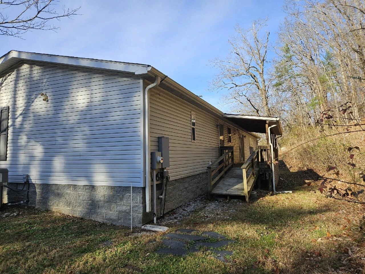 222 Cove Mountain LN - Photo 5