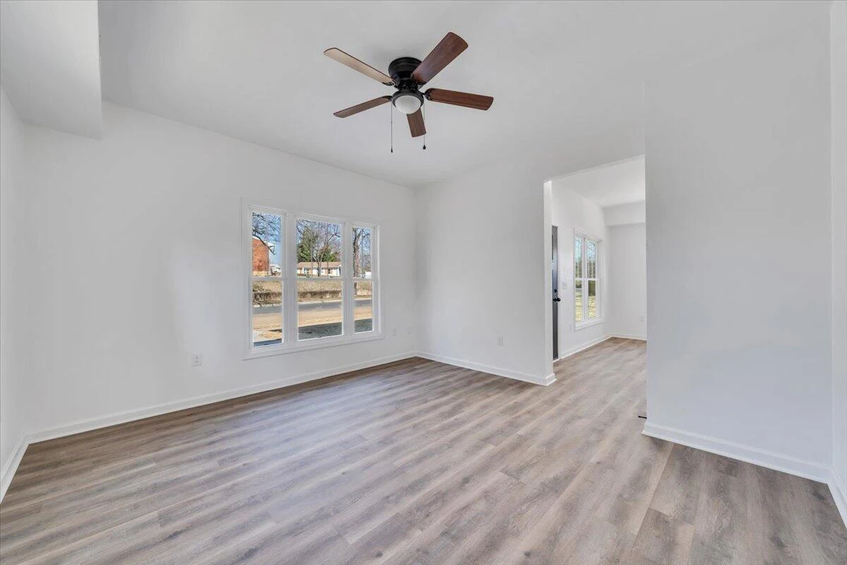 2226 Rutherford AVE NW - Photo 14