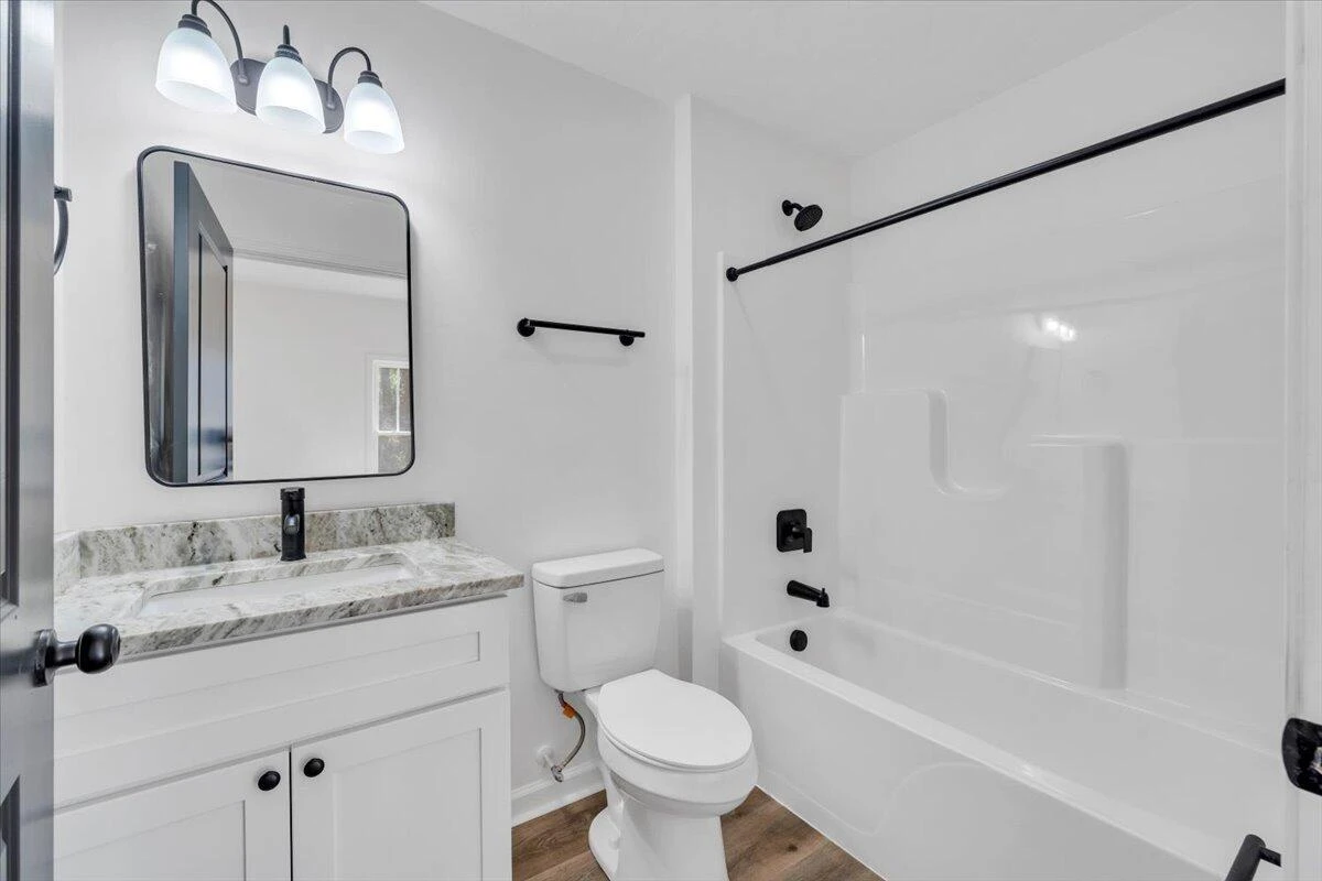 2226 Rutherford AVE NW - Photo 17