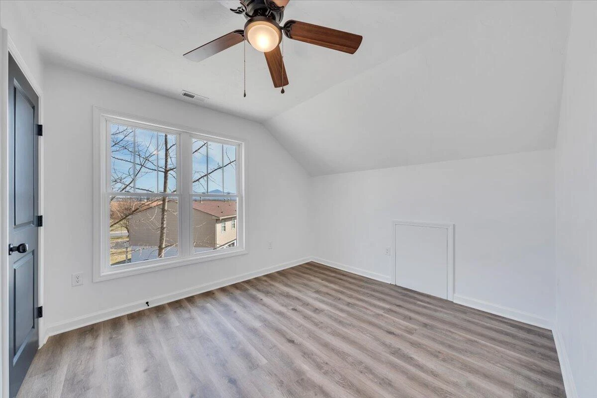 2226 Rutherford AVE NW - Photo 25