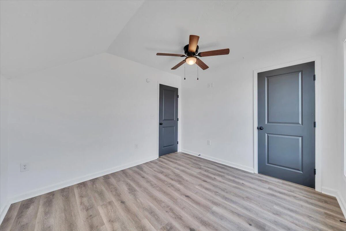 2226 Rutherford AVE NW - Photo 26